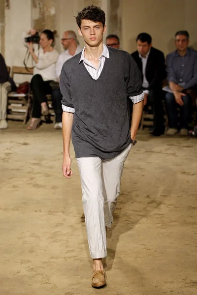 Look 33